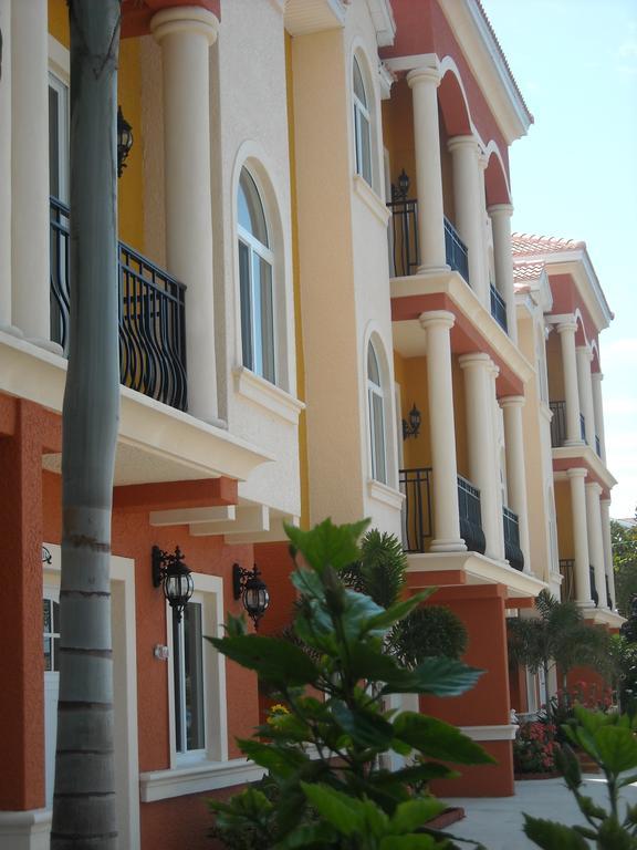 Mediterranean Three Story Beach Townhouse St. Pete Beach Exteriör bild
