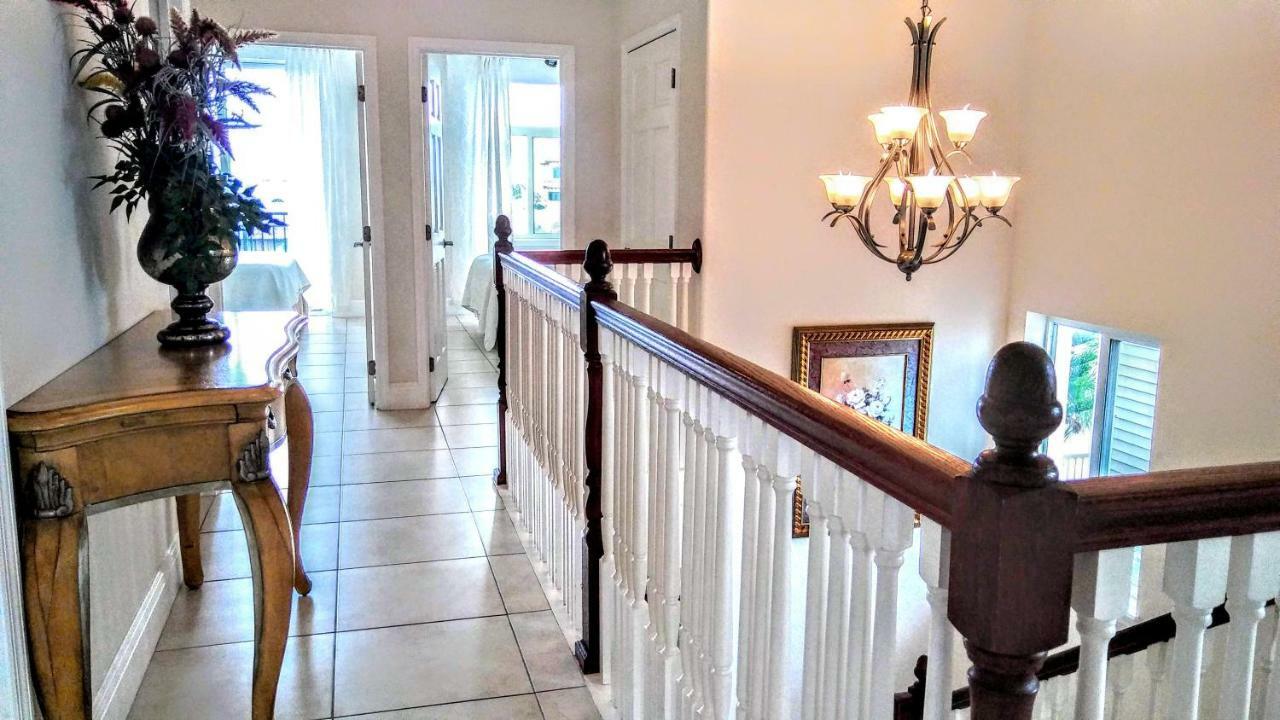 Mediterranean Three Story Beach Townhouse St. Pete Beach Exteriör bild