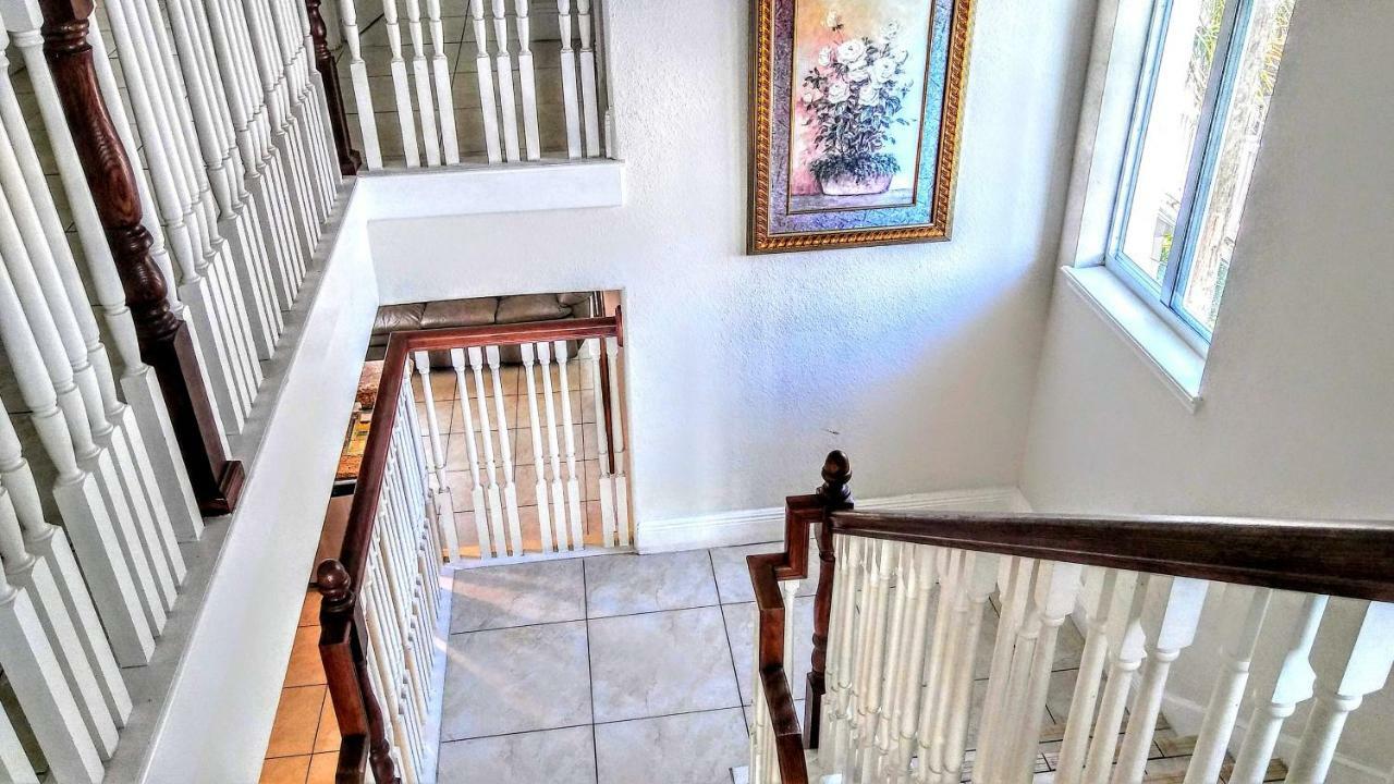 Mediterranean Three Story Beach Townhouse St. Pete Beach Exteriör bild